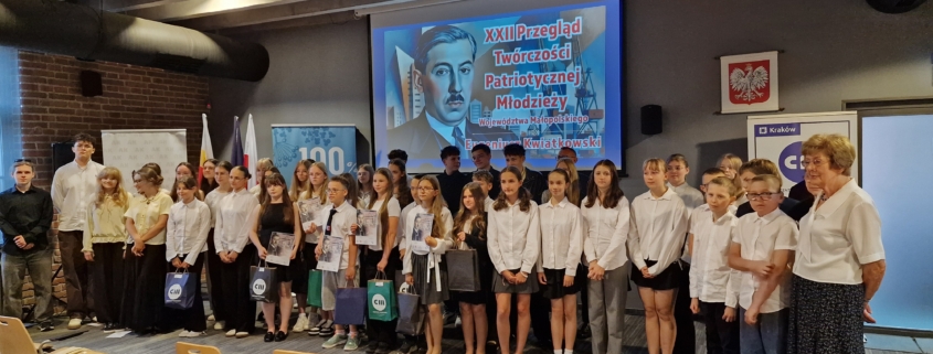 Laureaci XXII Przeglądu Twórczości Patriotycznej Młodzieży podczas gali finałowej w Muzeum Armii Krajowej.